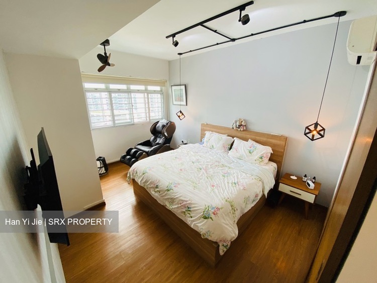 Pasir Ris Street 51 thumbnail photo